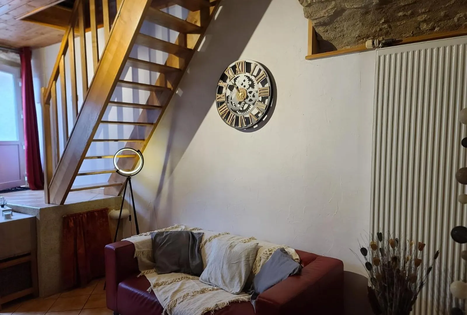 Holiday home Maison De Bourg En Pierre Saint-Maurice